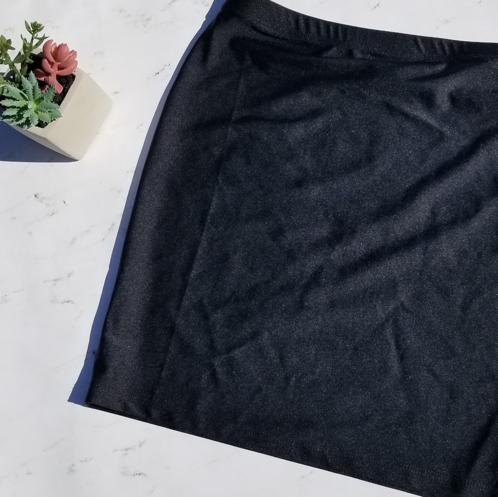 Black mini skirt